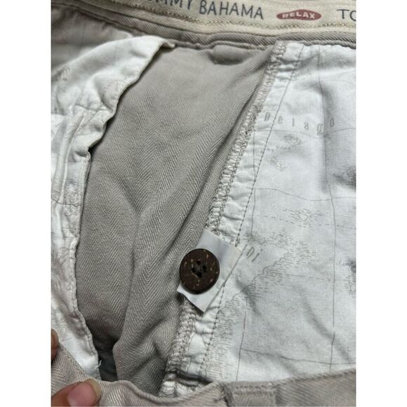Tommy Bahama 100% Silk Size 40 Shorts Tan - Picture 3 of 4
